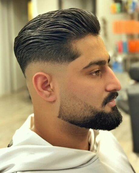 Herrklippning med fade och skägg hos Salong Lunzo